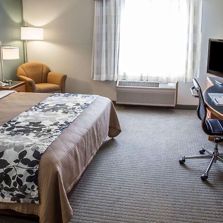 Sleep Inn & Suites Davenport - Quad Cities מראה חיצוני תמונה