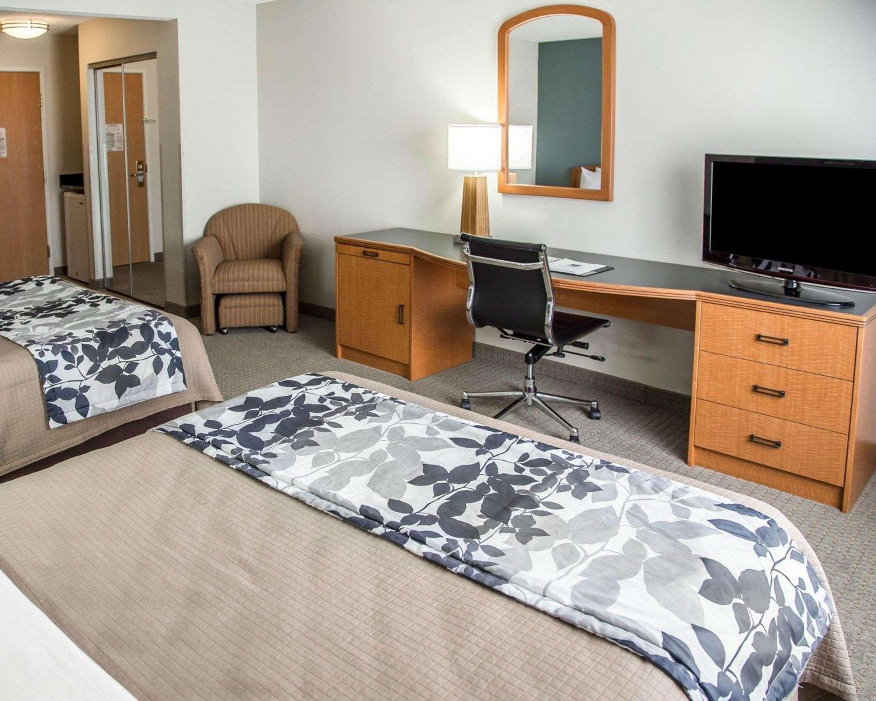 Sleep Inn & Suites Davenport - Quad Cities מראה חיצוני תמונה