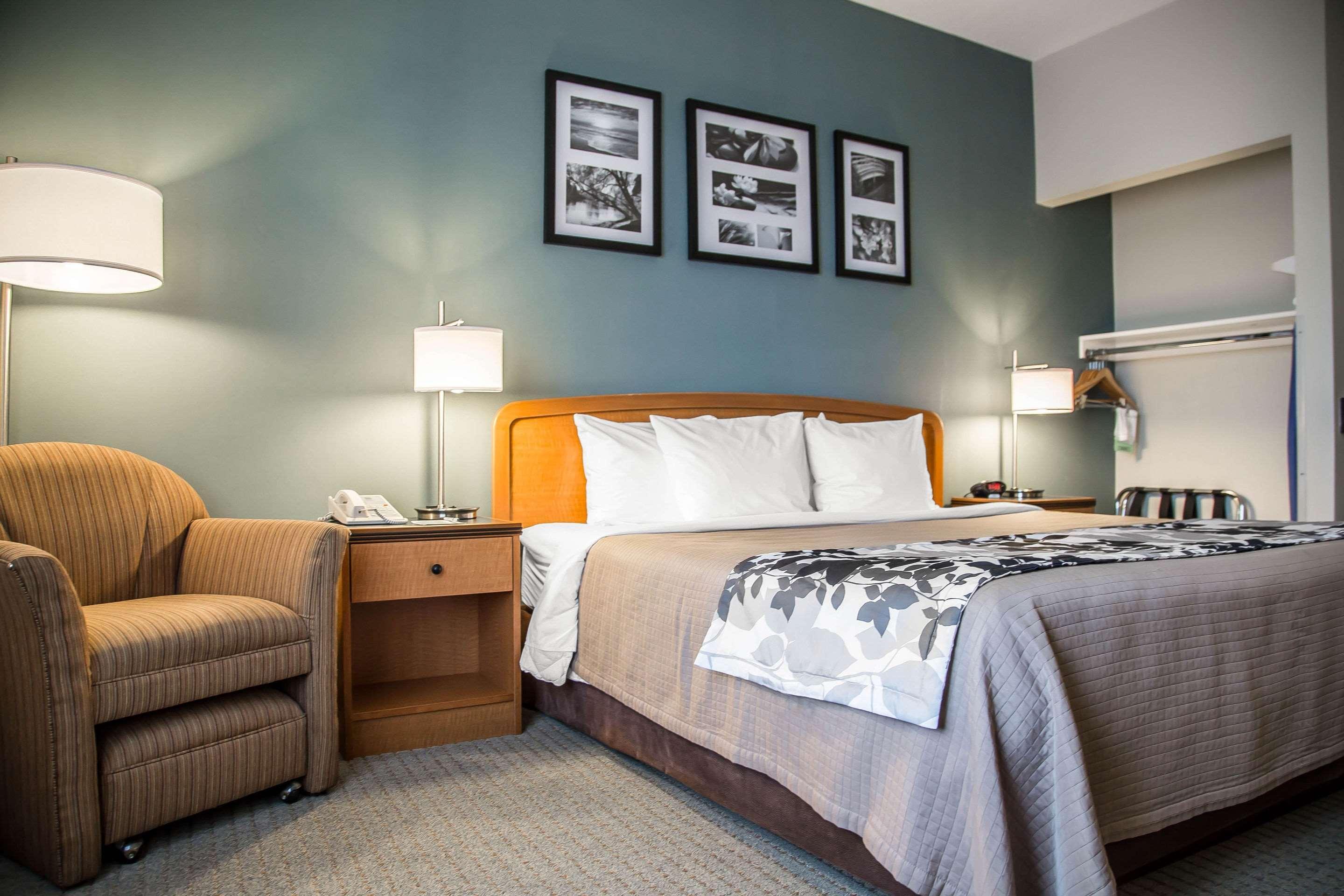 Sleep Inn & Suites Davenport - Quad Cities מראה חיצוני תמונה